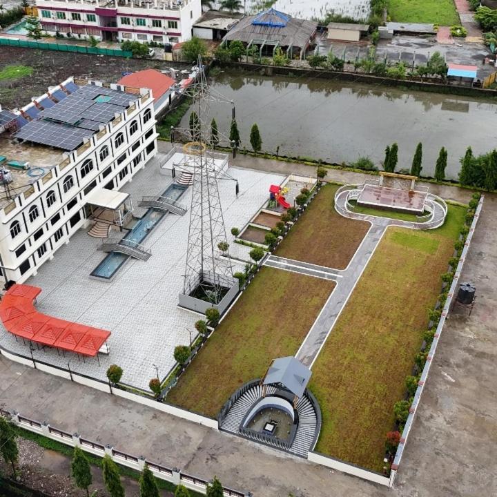Vedika Garden Hotel Āmbavna Exterior foto